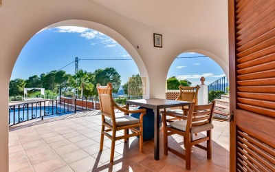 Villa, recently renovated, with guest apartment and stunning sea and mountain views.
