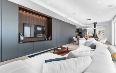 New Mediterranean Villa with Panoramic Sea Views